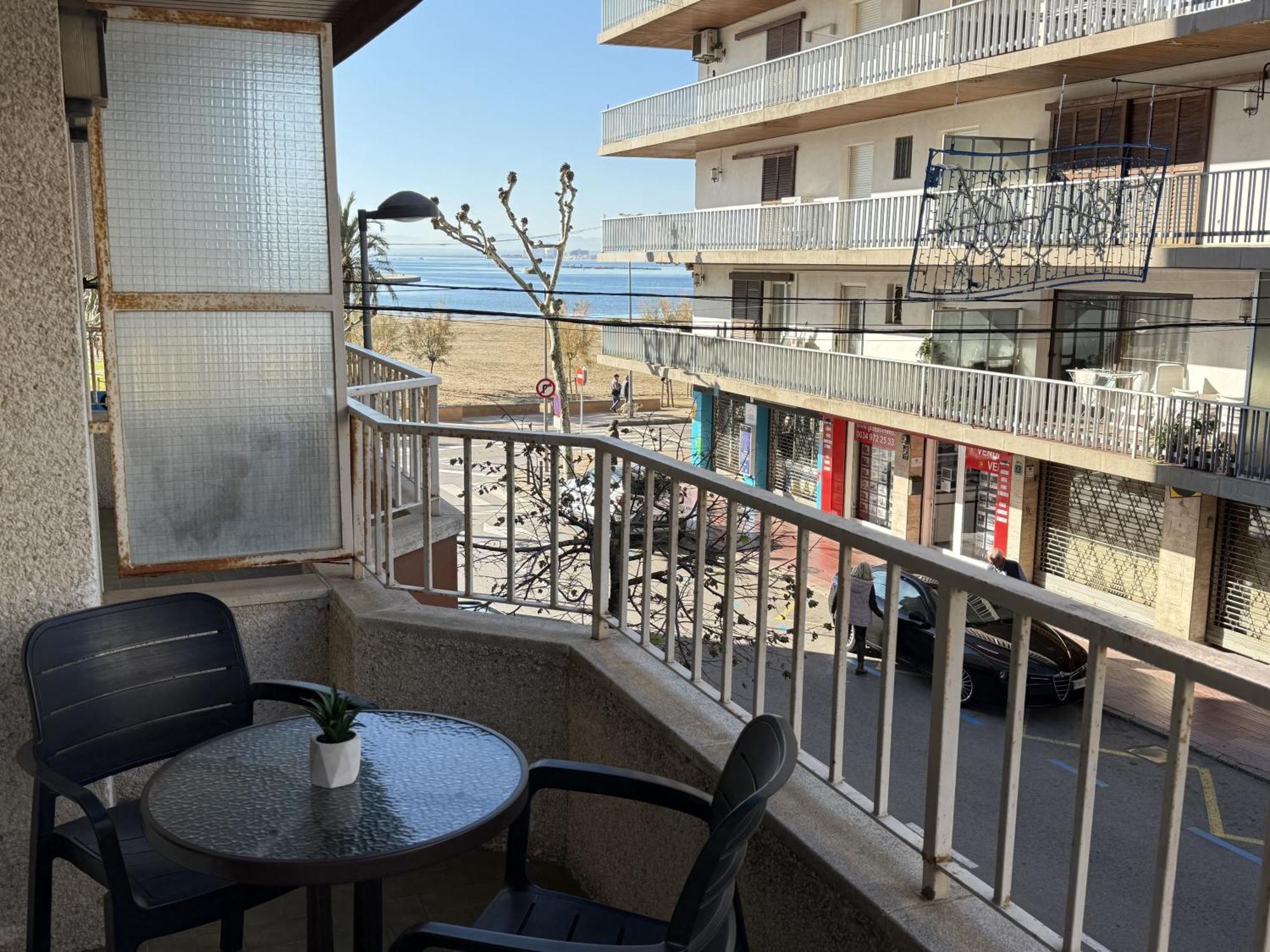 Agi Sant Jordi Apartment Roses Exterior photo